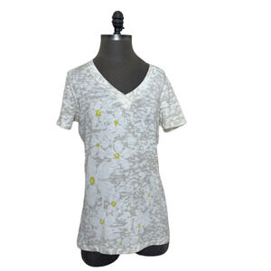 Koppen Women's Tee Shirt Size L Beige White Camouflage Floral V Neck